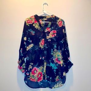 Sinclaire Floral Print Button-Up Blouse 🌸